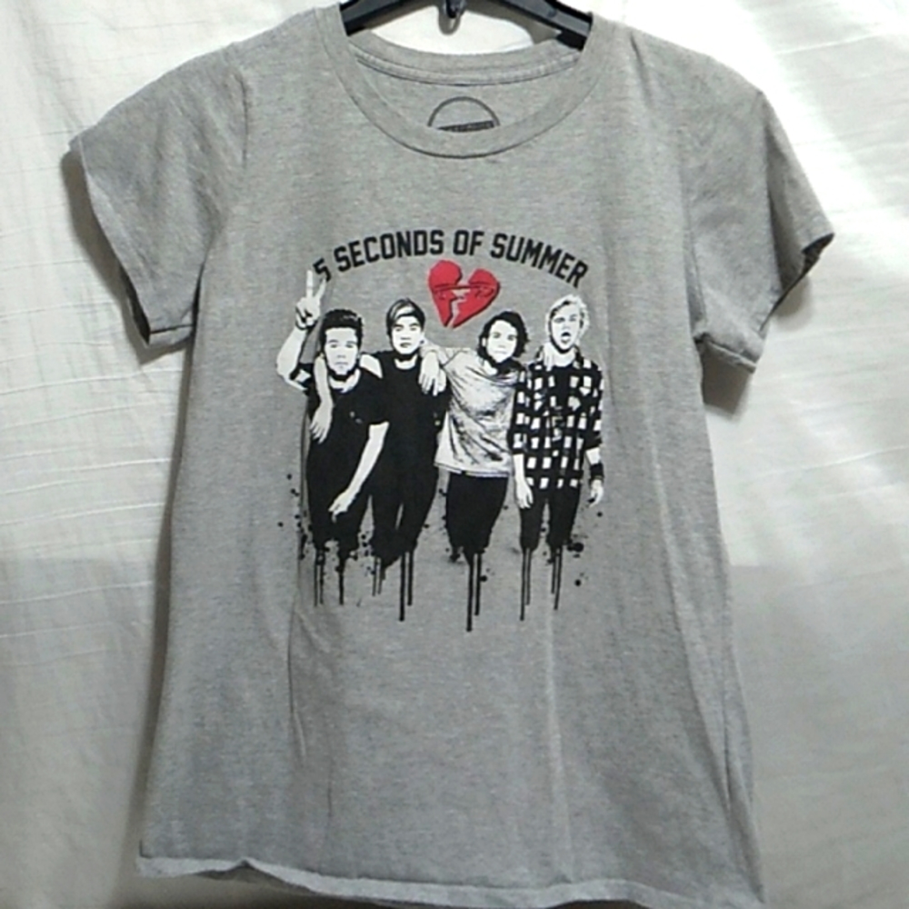 (XX-60) SALE! 5 Seconds Of Summer T-Shirt Sz.XL Fits Smaller